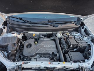 2022 Chevrolet Equinox Premier - Engine Compartment Image